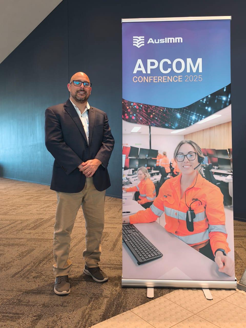 Participación en APCOM 2025